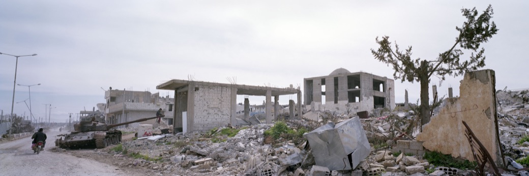 039_1788Kobane_tank+mosque+tr Kopie